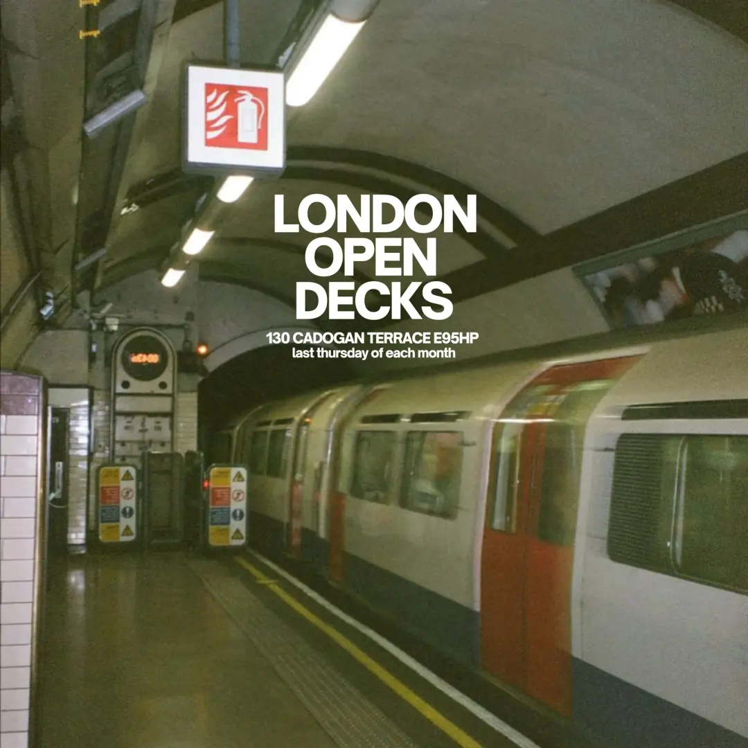 LONDON OPEN DECKS