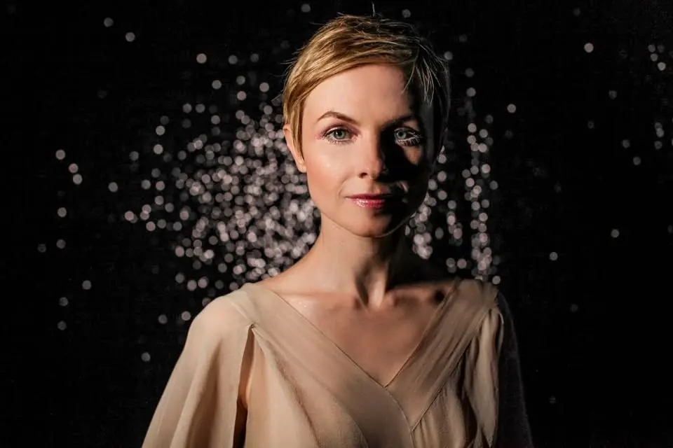 KAT EDMONSON (Award-winning Singer & Songwriter)