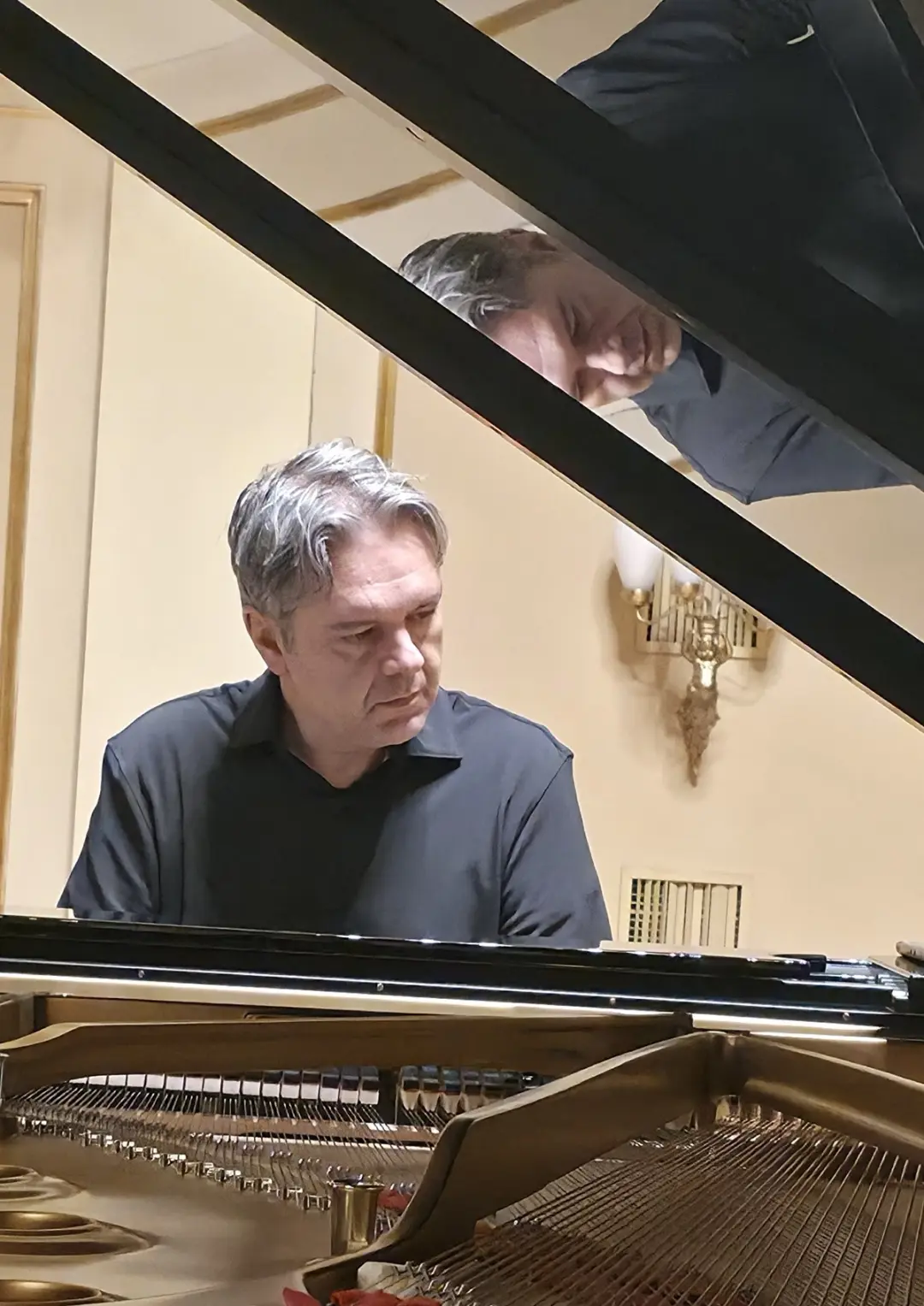 Lorenzo Masotto: Candlelight Chamber Concert