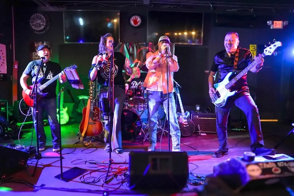 Rebel Hearts @ Louie's Tap House