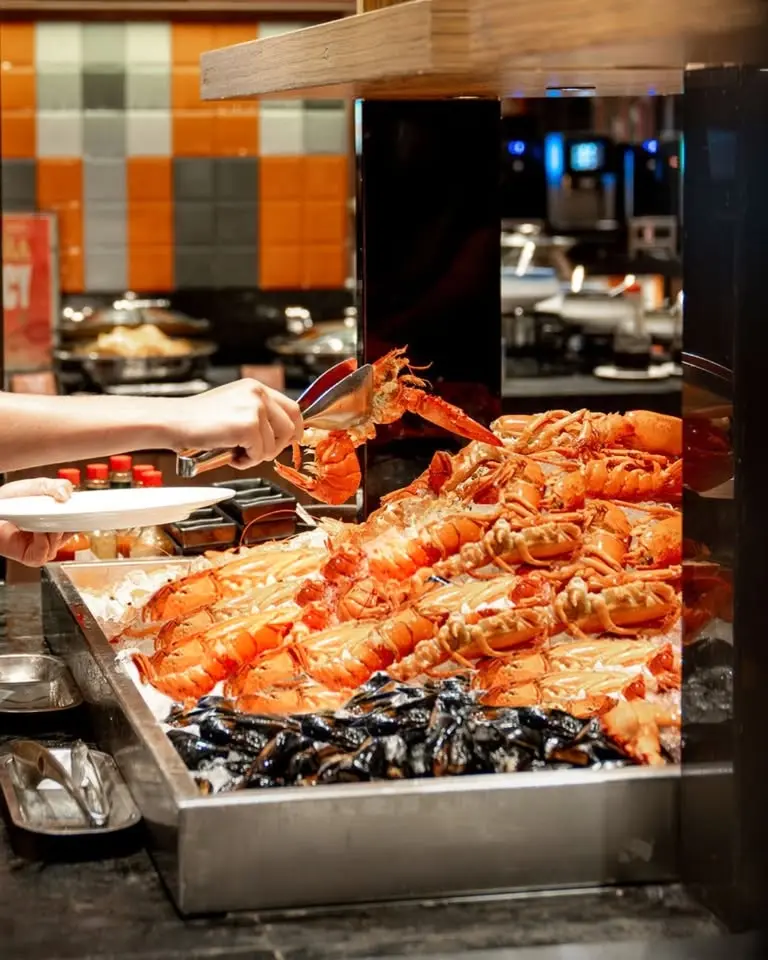 DINE 3 PAY 2 | International Dinner Buffet at J65