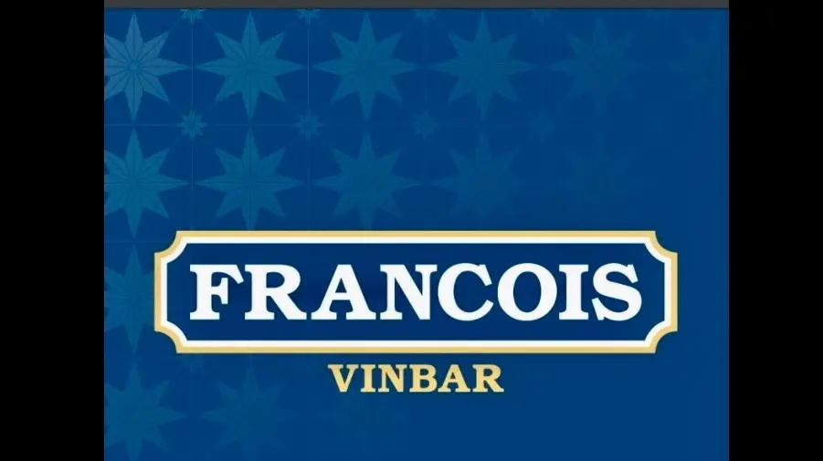 Le verre FrenchCo. de mai