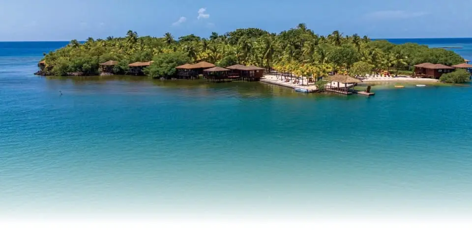 Roatan: Girls Just Wanna Have Fun!