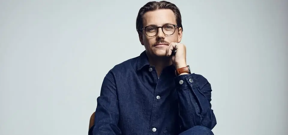 Daniel Andersson: Under täckmantel i trollfabriken