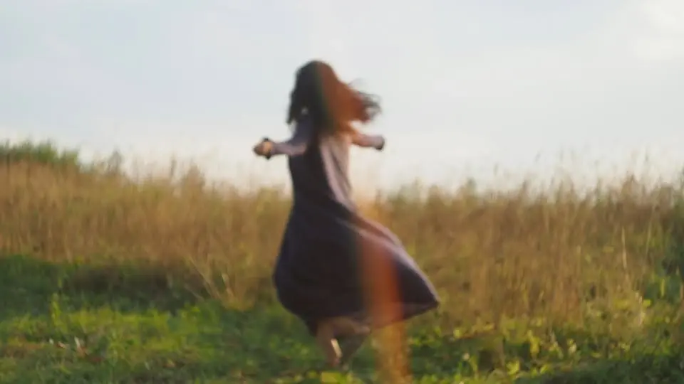 Body Waves: Intuitive dance to indie music