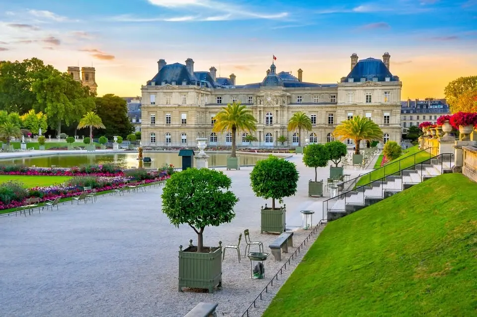 Château de Fontainebleau & Brie de Meaux