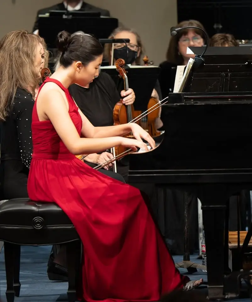 Music at the Library - Suri Kim