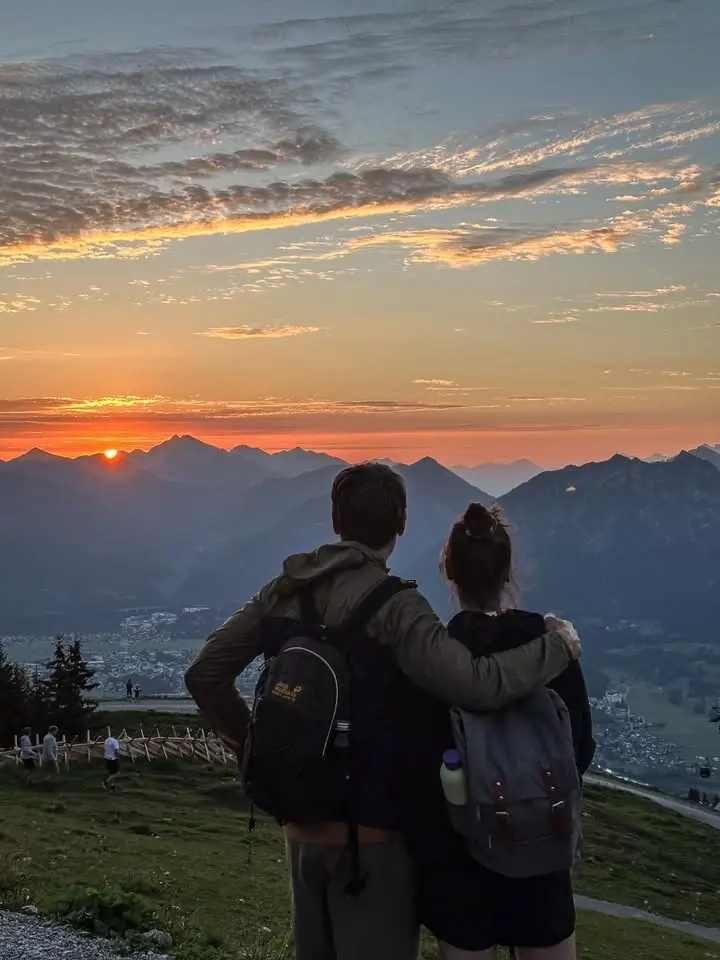 Sonnenaufgangsfahrt Bergwelt Hahnenkamm