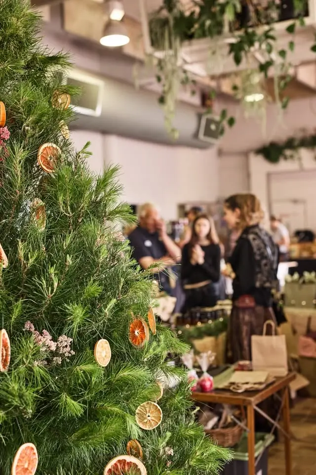 Devonport Farmers Market 'Christmas in July'