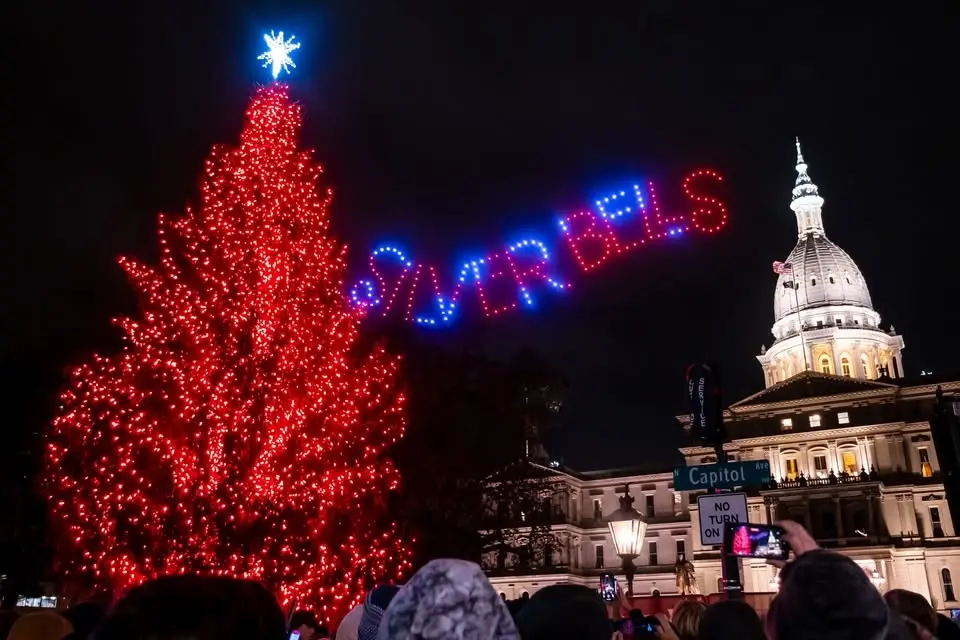 2026 Silver Bells in the City 