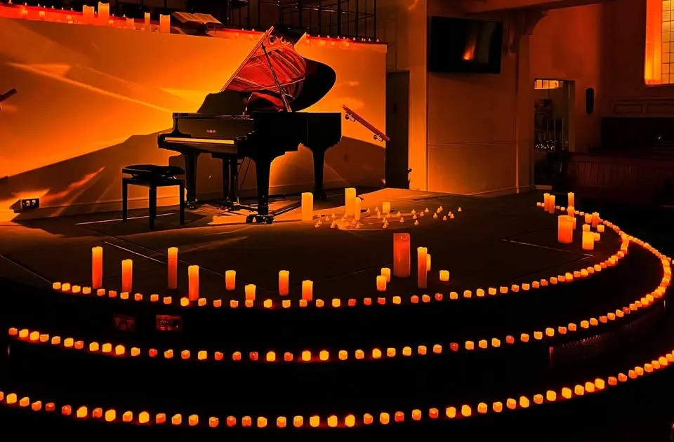 Mozart and Moonlight Sonata by Candlelight