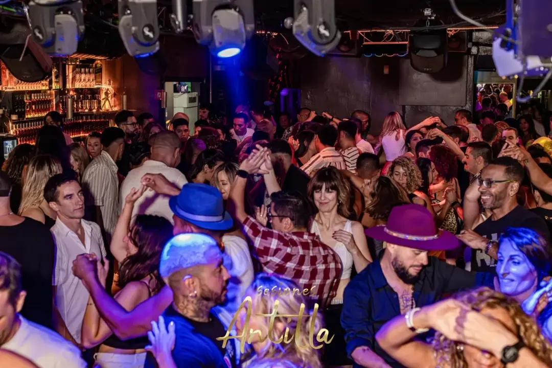 Viernes de Bachata Nights & Dio Club Salsa