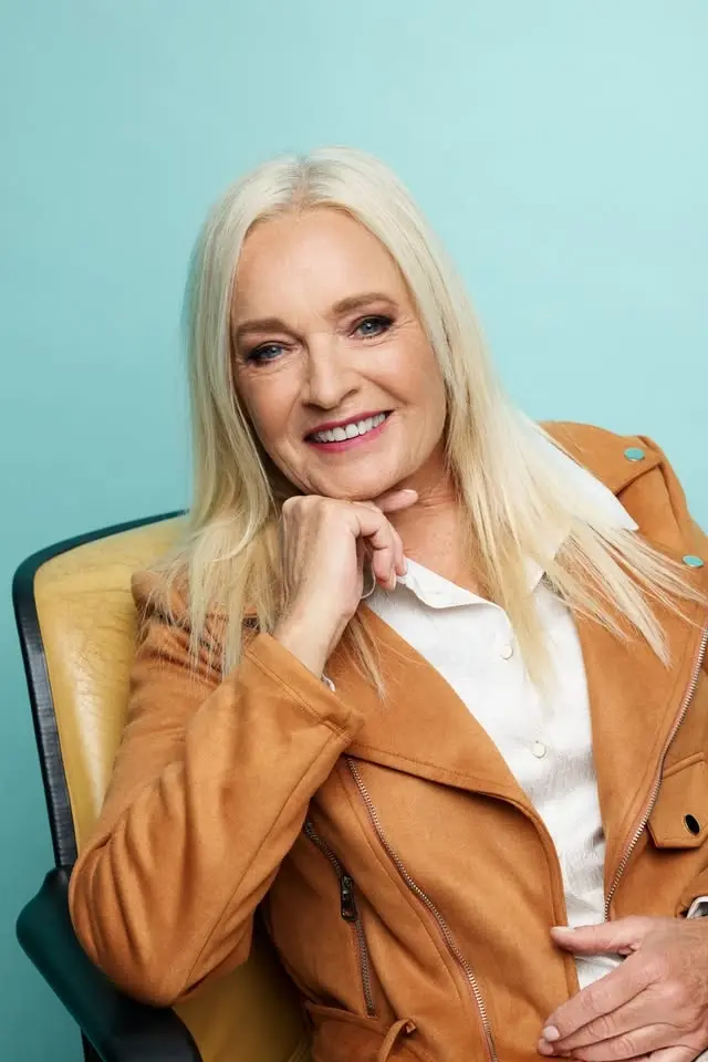 Anne Linnet: Sange Til Livet Tour Part 4 | BASTIONEN