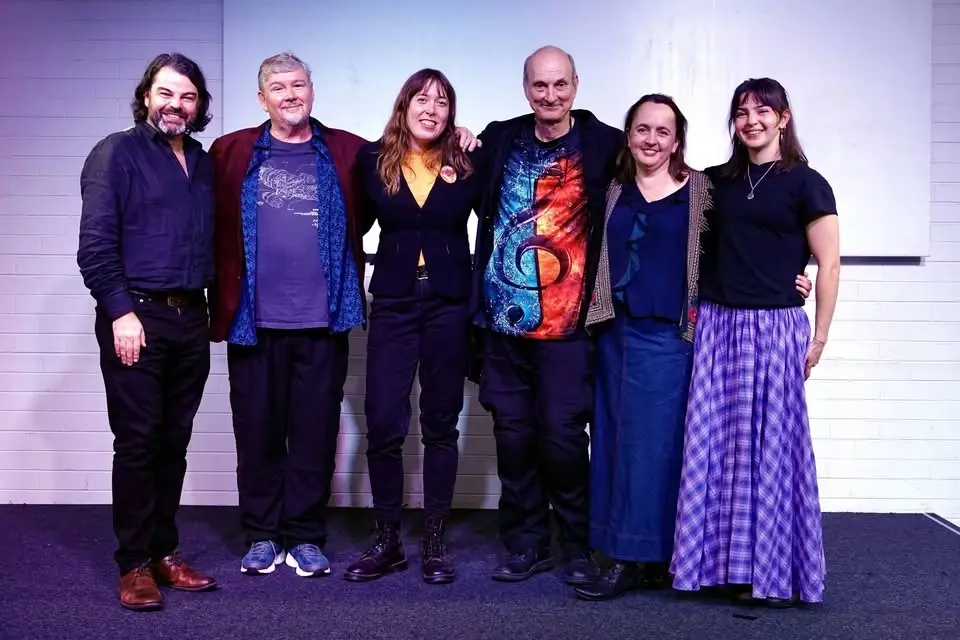 Folk Runs in the Family: Song Brother & Annúir