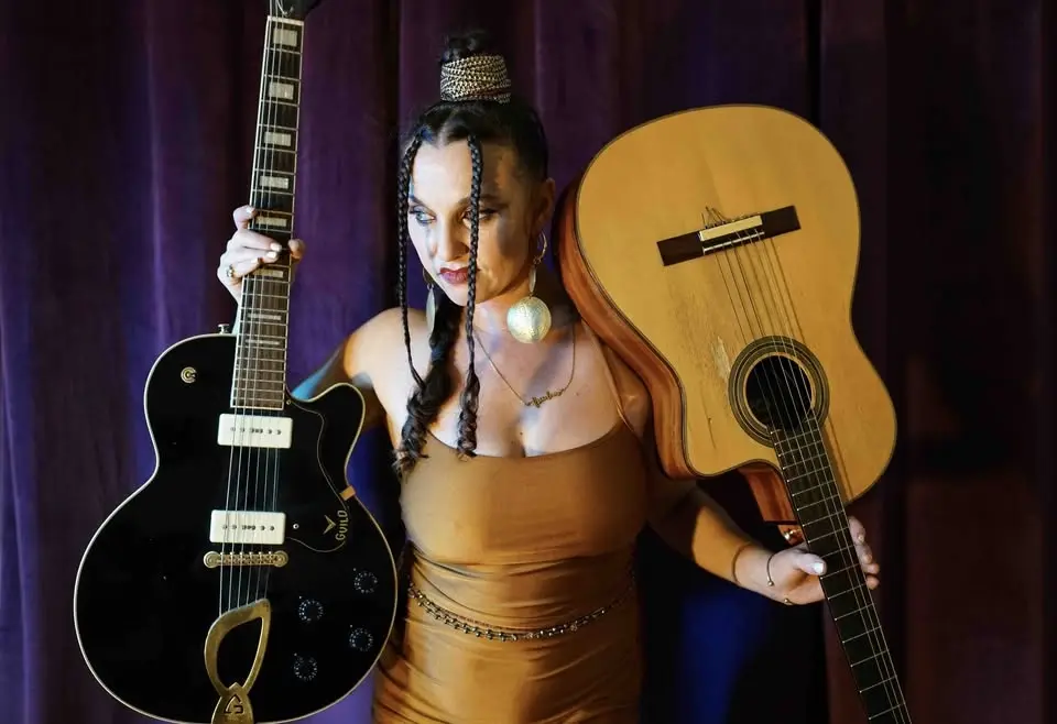 Sariyah Idan (trio) at DROM Taberna [Toronto]