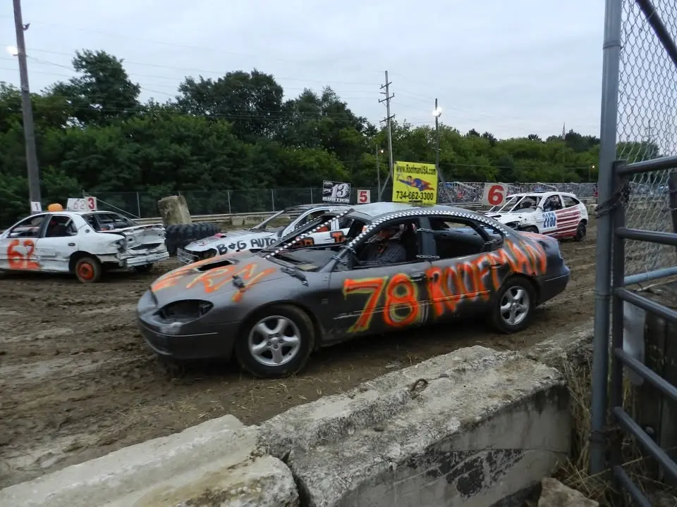 TNT Demo Derby Bump N Run 