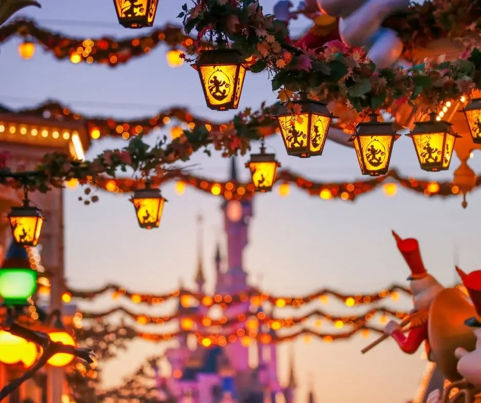 Departure Graf: Halloween Disney Paris