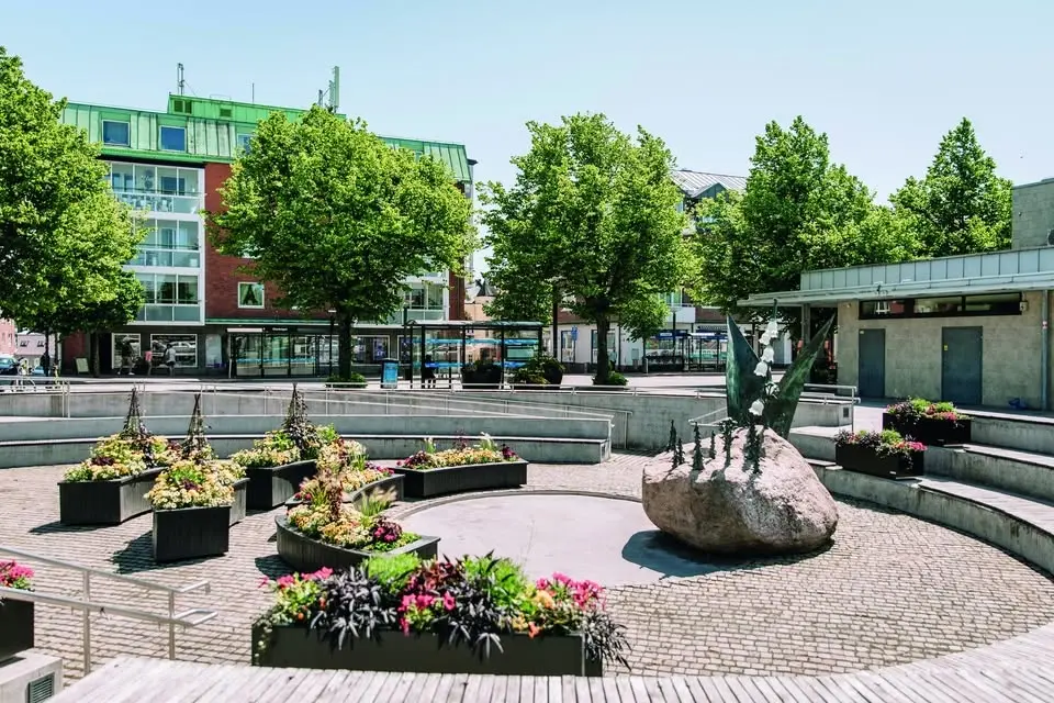 Slow looking på offentlig konst