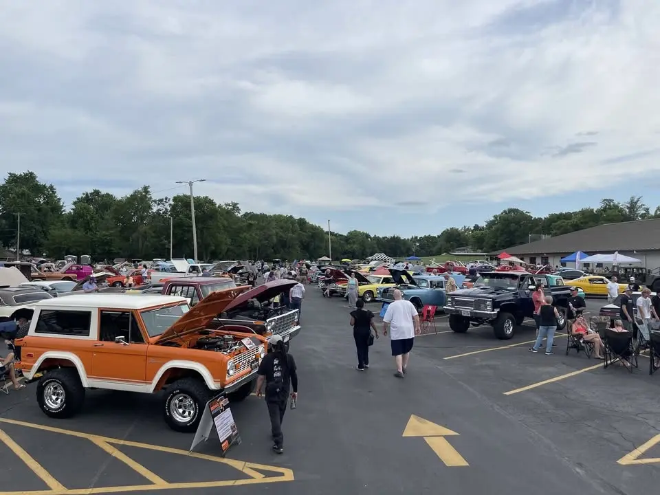 8th Annual Hot Classic Nights car show