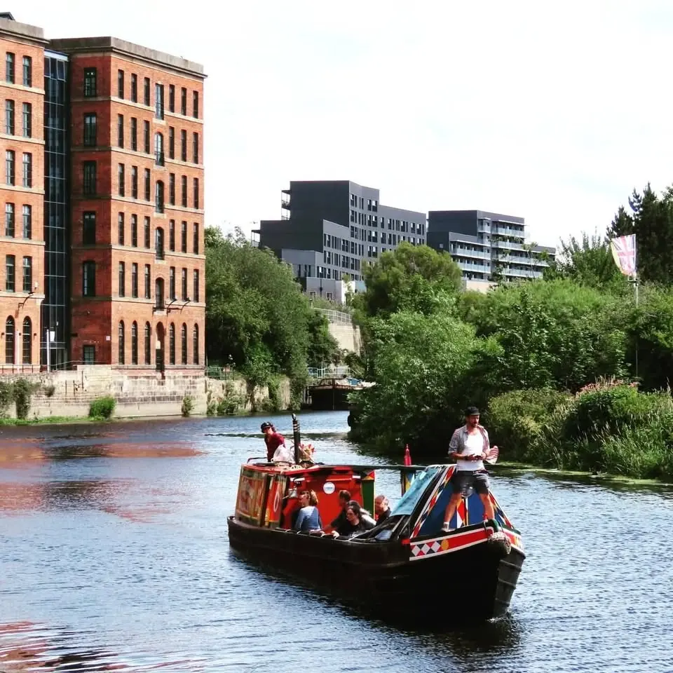 90min Boat trips Leeds City Centre - Bank Holiday Weekend