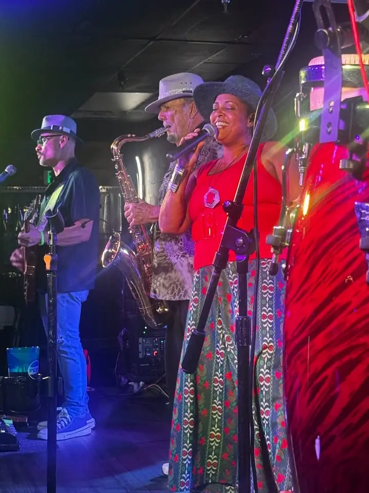 🎹 Join Phoenix5 For Some Thursday Night Vibes at 88Live!