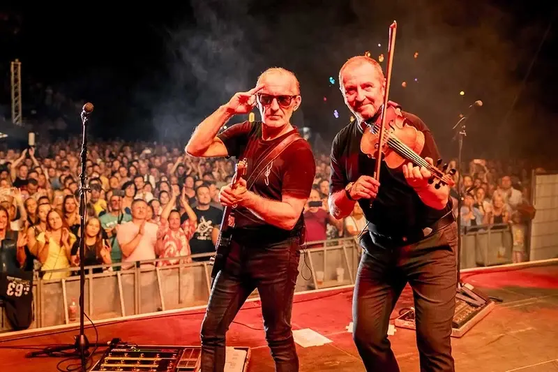 Letní Kooperativa tour: Čechomor