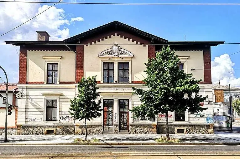 Komentovaná procházka Holešovice – industriál v objetí Vltavy
