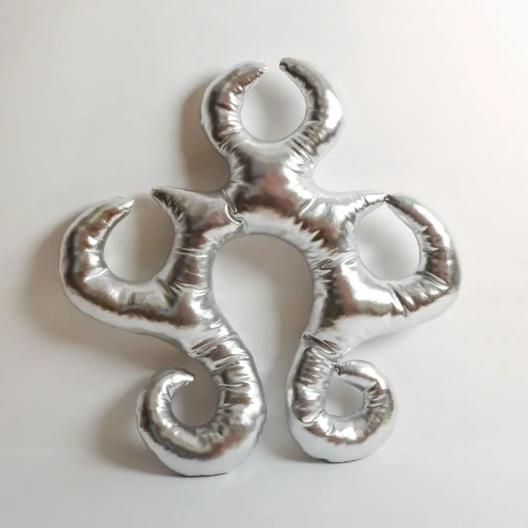 Learn to Make a Sculptural Throw Pillow