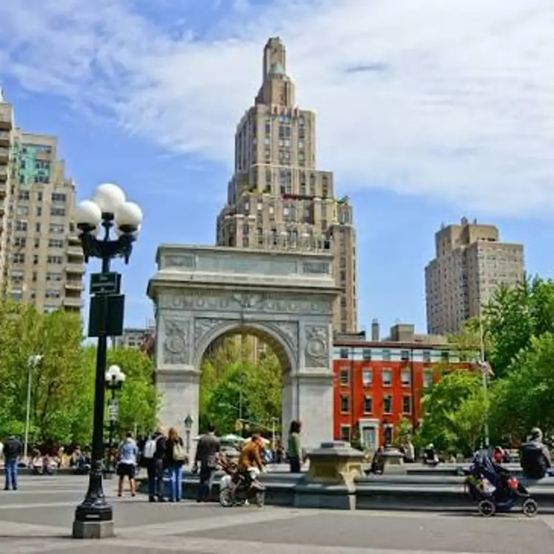 Creative Women Walk: Washington Square Park to the Waterfront