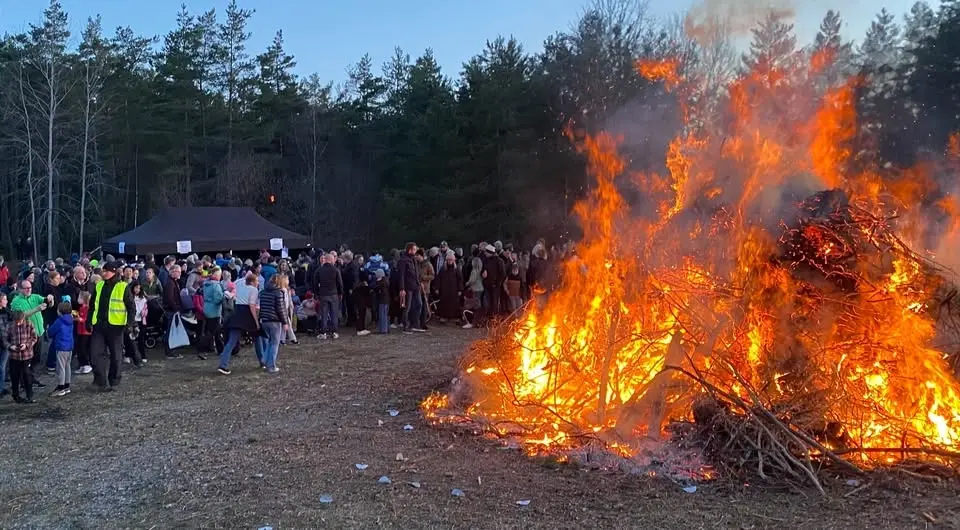 Valborg på Mörtsjötoppen