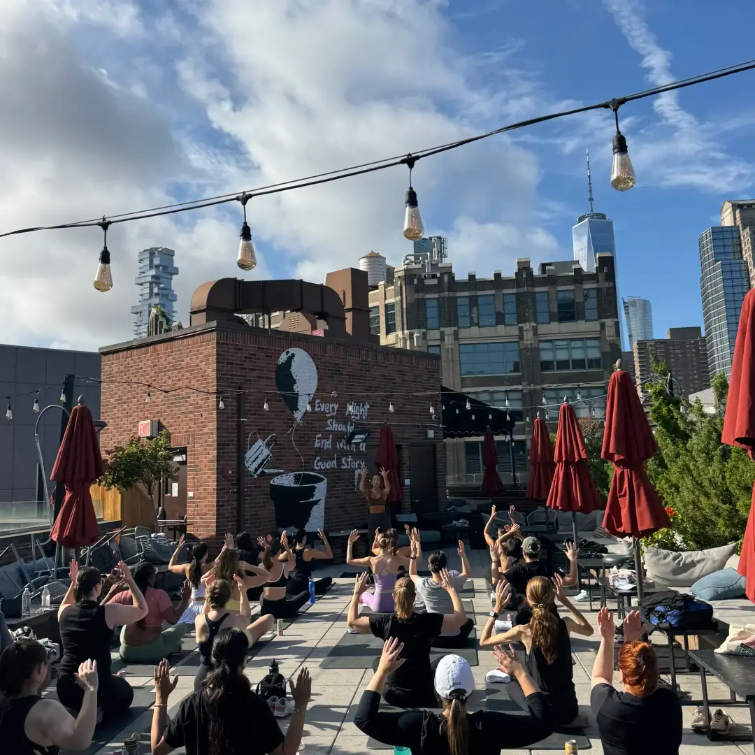 Rooftop Yoga 💖🧘‍♀️
