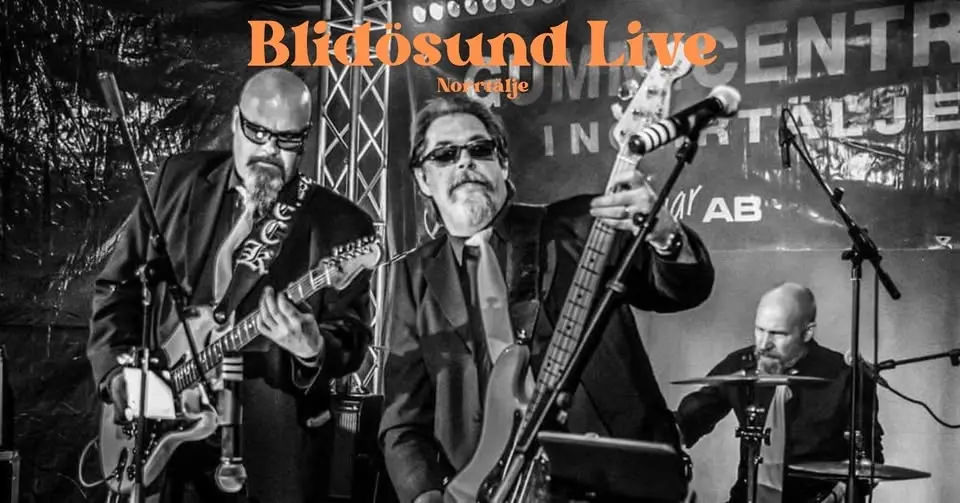 The David Harleyson Powertrio spelar på S/S Blidösund