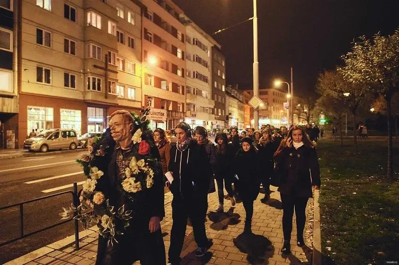 Moc bezmocných