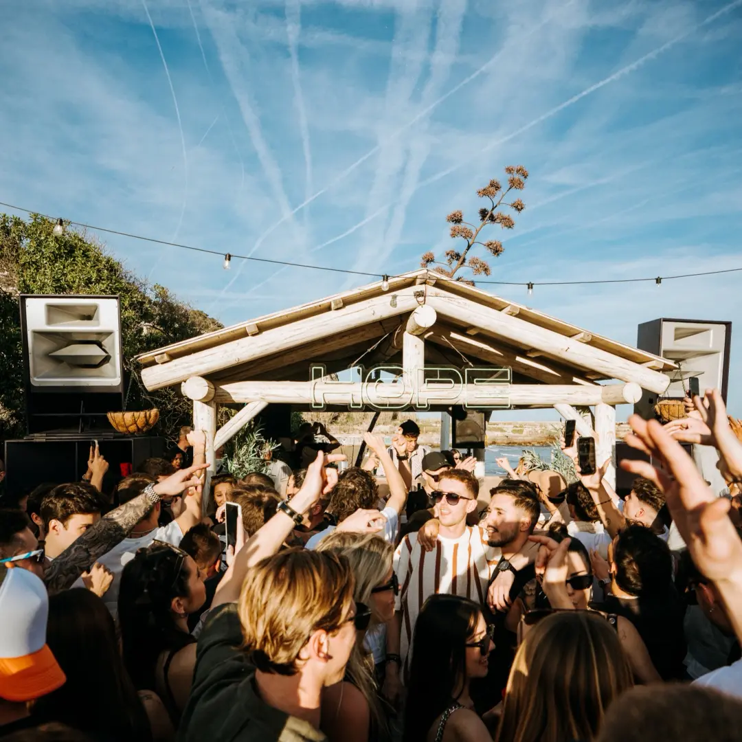 HOPE pres: Beach Party with Maceo Plex