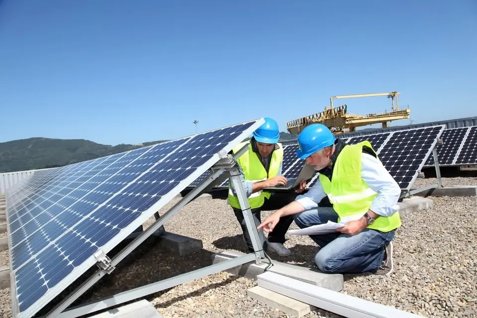 Entreprenadbesiktning av solcellsinstallationer