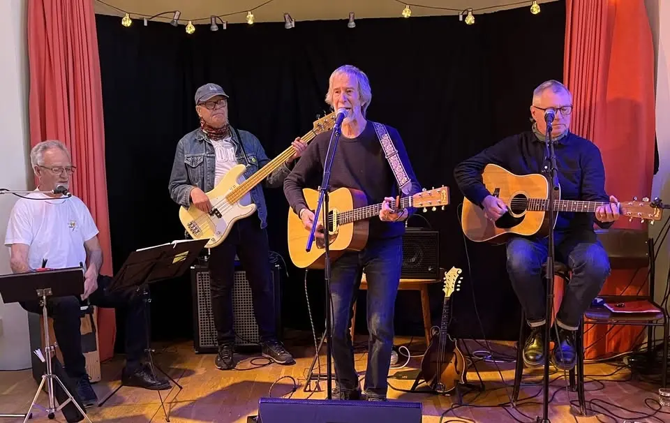Harvest Dream plays Americana