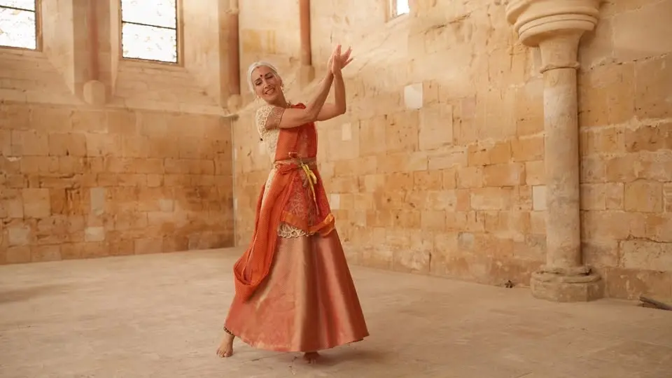 Danza Kathak y Yoga.