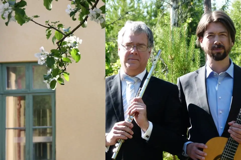 Kyrkvillans trädgårdscafé - From the dreaming - romantiska tonmålningar för flöjt och gitarr