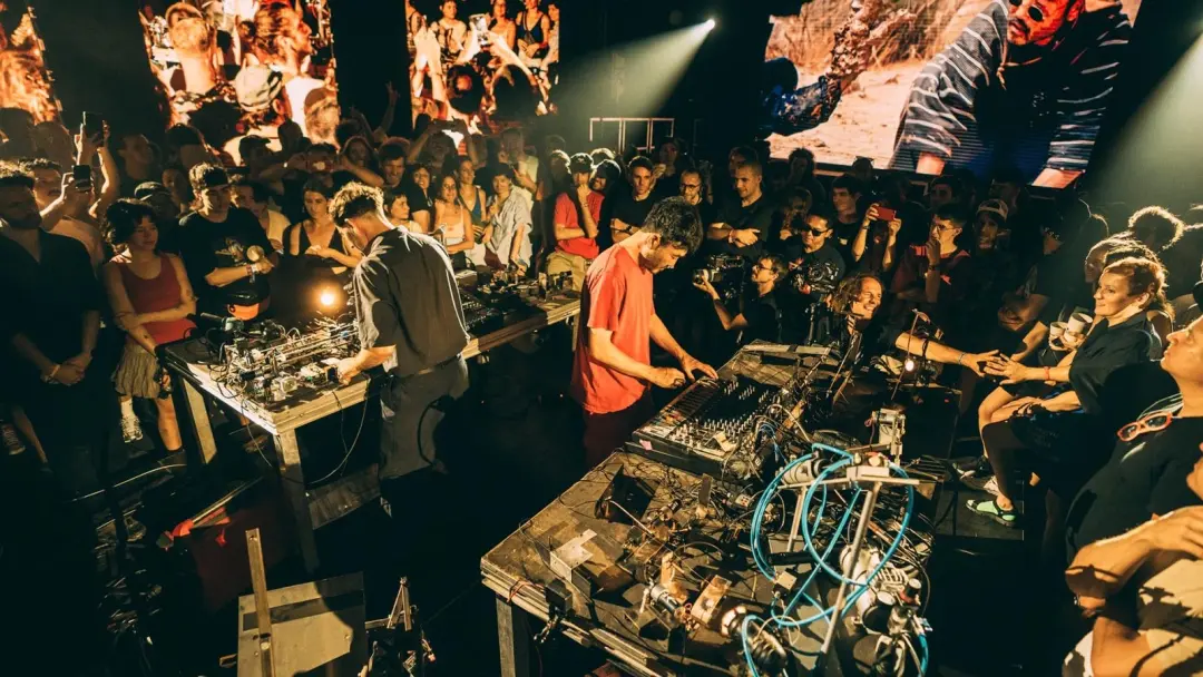 A.M.A. presenta - Lolo & Sosaku "Protocol 99Δ C"