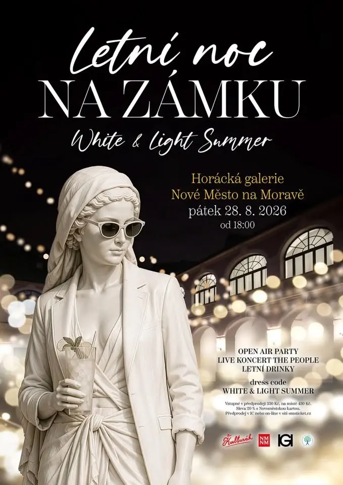 Letní noc na zámku / White & Light Summer