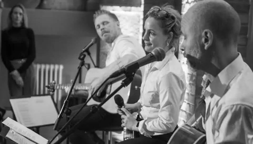 Konsert med Linda Bording, Tony Hansson & Tomas Persson Carlberg på Lokstallet