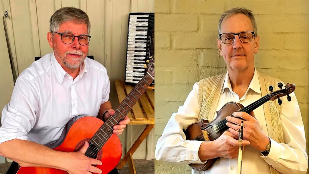 Bröder i Lag: Trubaduren Thomas Carlsén och Riksspelman Leif Johansson spelar Dan Andersson