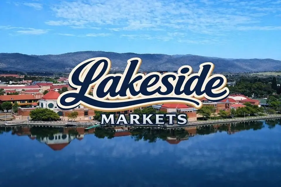 July Lakeside Markets