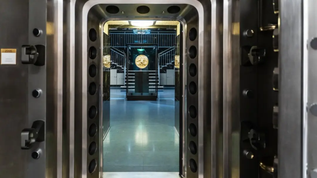 100M GOLD COIN 🪙✨ Secret CNB Vault Tour 🏦