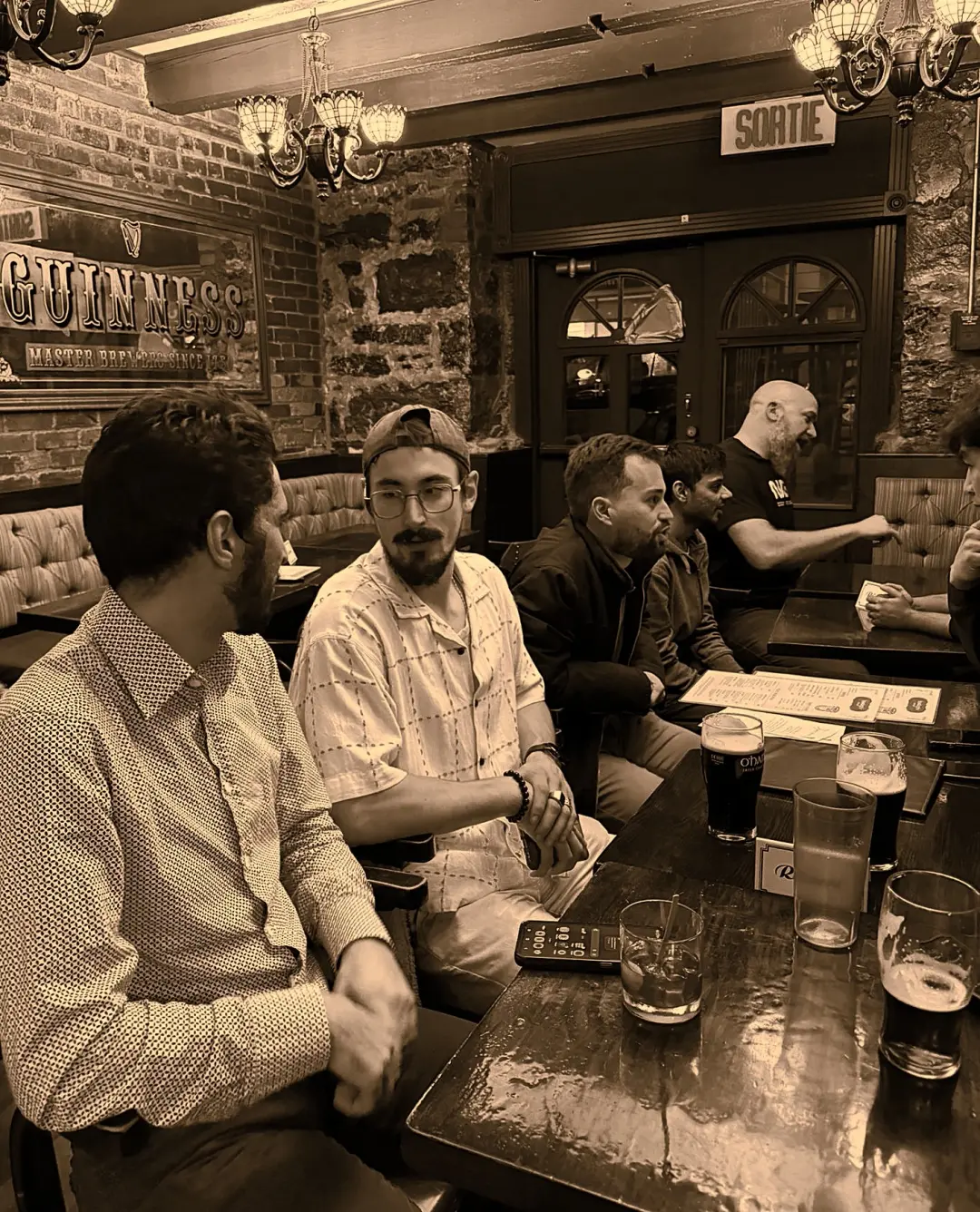 Montréal Hardware Meetup #5 @Hurleys | Human‑Powered Tech: What Are We Breaking Next?