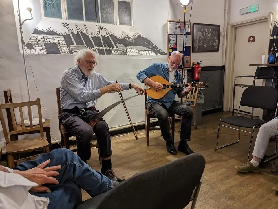 Sharp's Folk Club - the world-famous traditional singing night