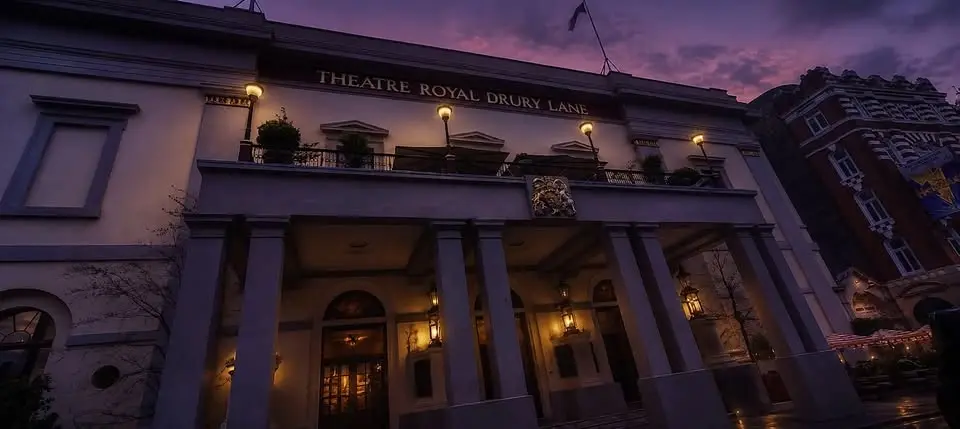 Spooky Isles Haunted Theatre Ghost Walk