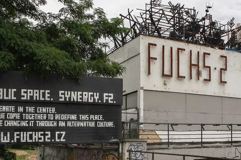 Fuchs2: od stadionu ke klubu