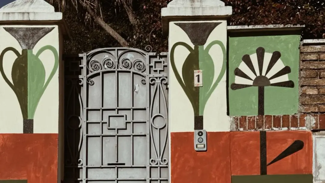 Pigneto social walking tour and breakfast: street art, Pasolini, cute spots