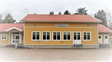 Sommarauktion Stenshults föreningslokal Henån tisdag 28 juli med start kl.18:00